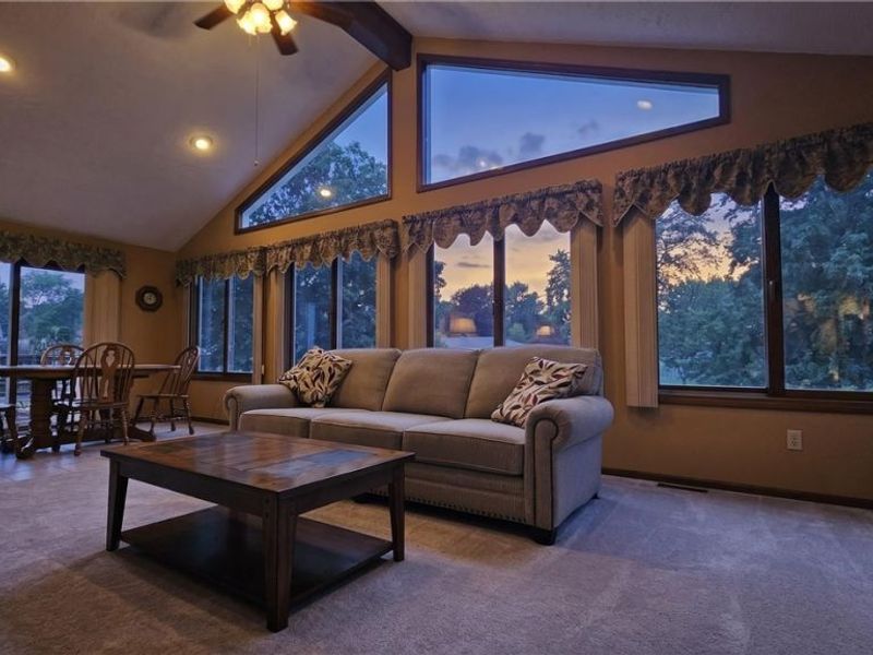 9325 Wyant Drive, Mentor, OH 44060 Photo 6