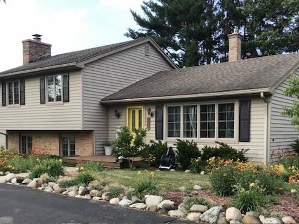 8305 Brookwood Drive, Portage, MI 49024