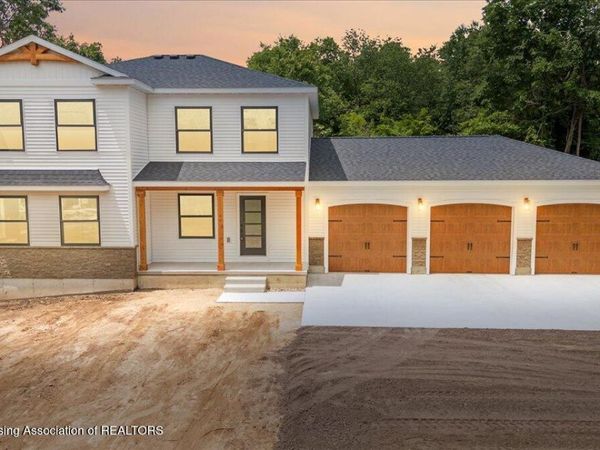 102 Mehl Street, Leslie, MI 49251