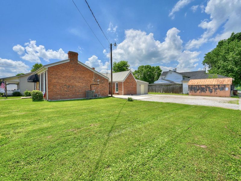 105 E Main Street, Warsaw, KY 41095 Photo 2
