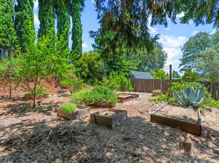 2586 Dudley Dr, Rescue, CA 95672 Photo