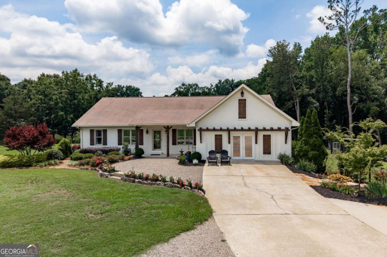 1111 Hale Road, Watkinsville, GA 30677 Main Photo