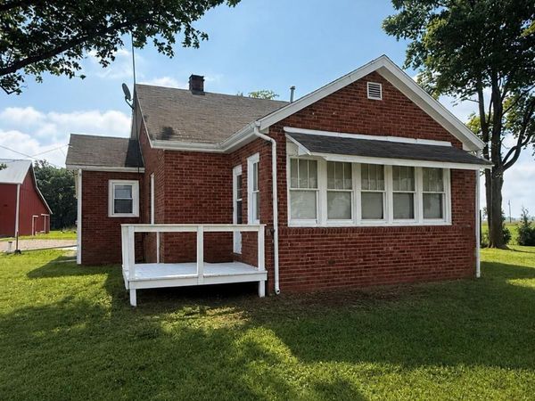 8889 S 350 W, Warren, IN 46792