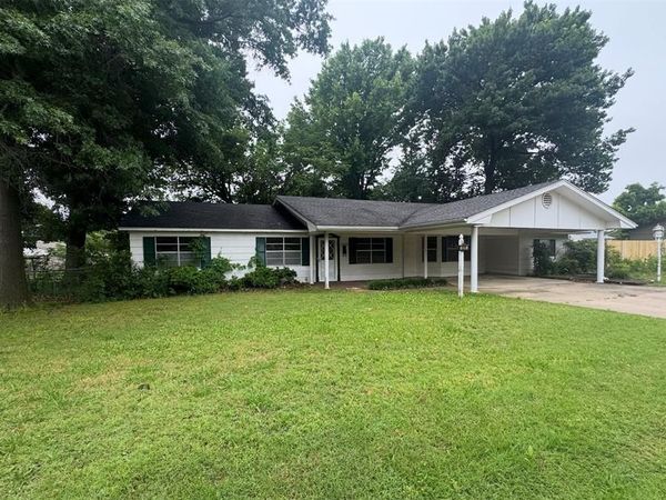 1205 E Indianola Street, Wynnewood, OK 73098