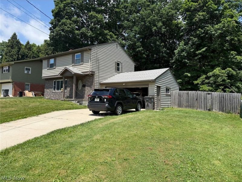 3330 Kingston Lane, Youngstown, OH 44511 Photo 6