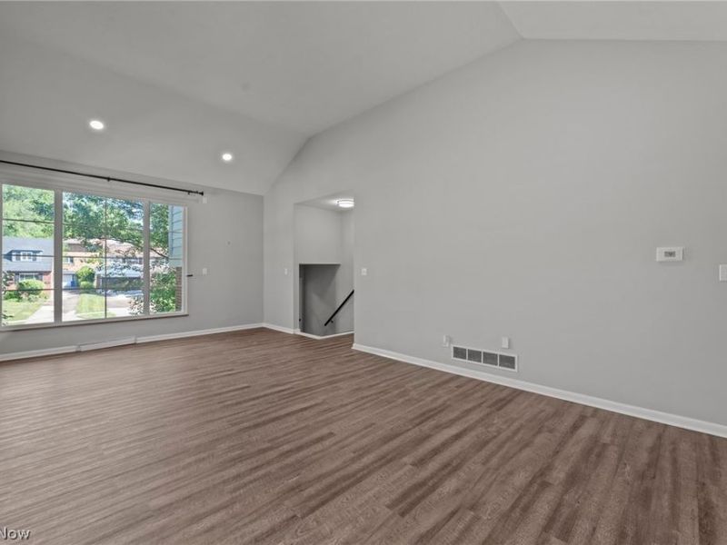3820 Meadowbrook Boulevard, University Heights, OH 44118 Photo 9