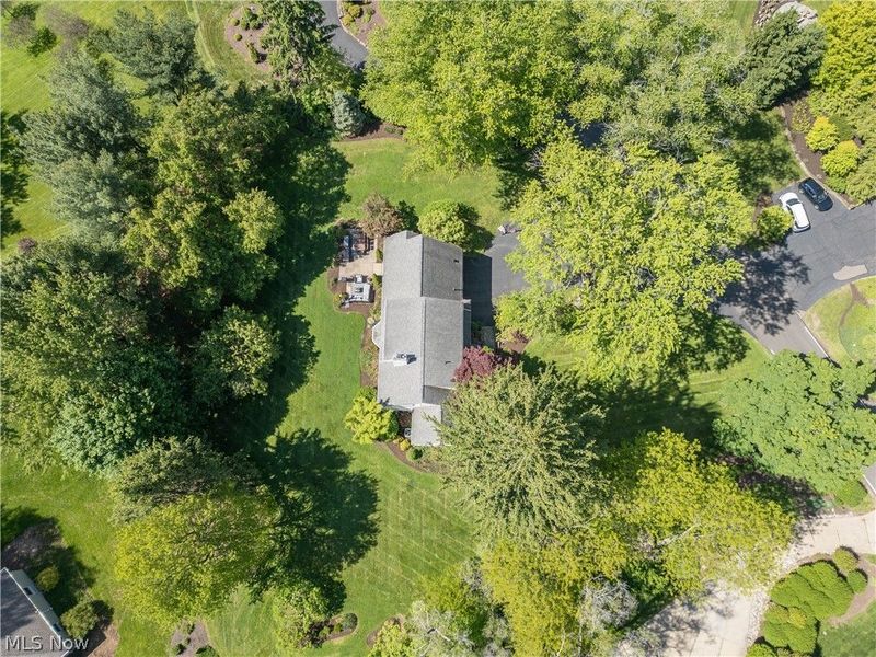 2810 Brentwood Close Street NW, Canton, OH 44708 Photo 2