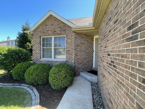 2506 Windward Boulevard, Champaign, IL 61821