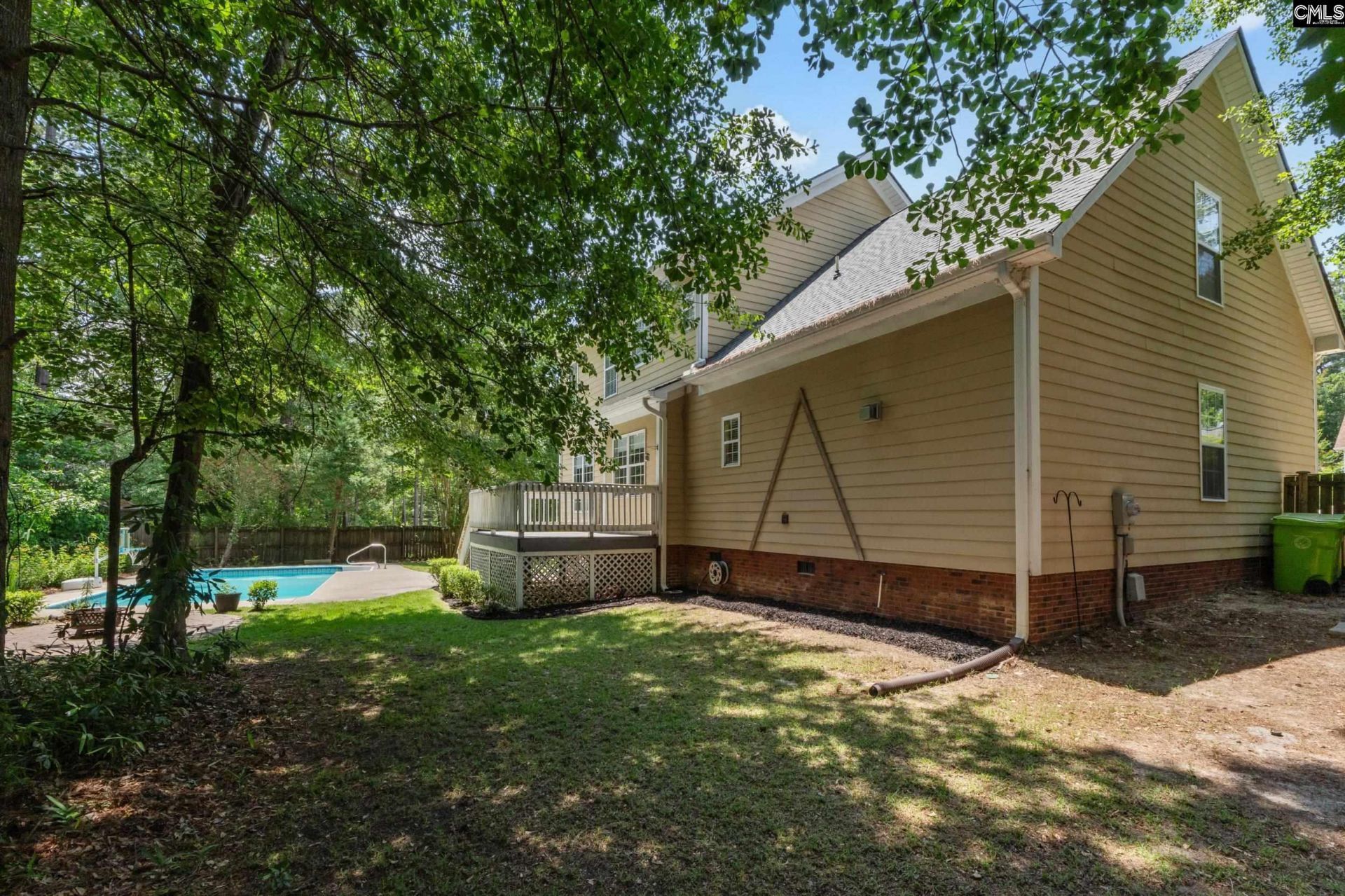 112 Muirfield Court W Photo 26