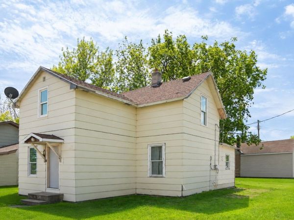 231 5th Avenue NE, Mayville, ND 58257