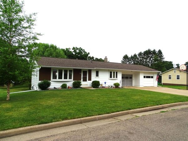 922 Auth Street , Durand, WI 54736