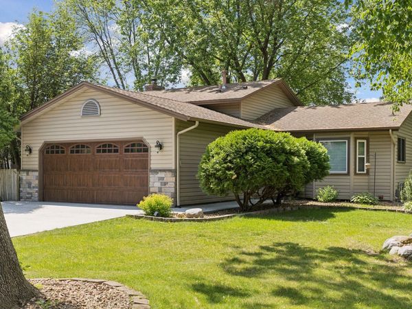 9791 Ives Lane N, Maple Grove, MN 55369