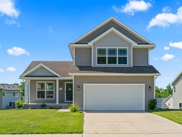 4911 Richmond Avenue , Des Moines, IA 50317