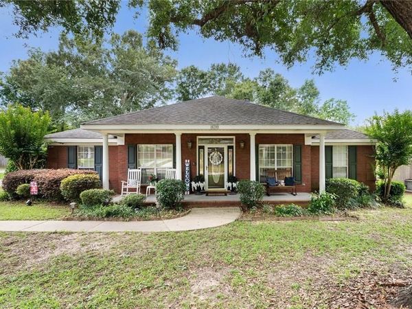 430 Wedgefield Drive S, Mobile, AL 36608