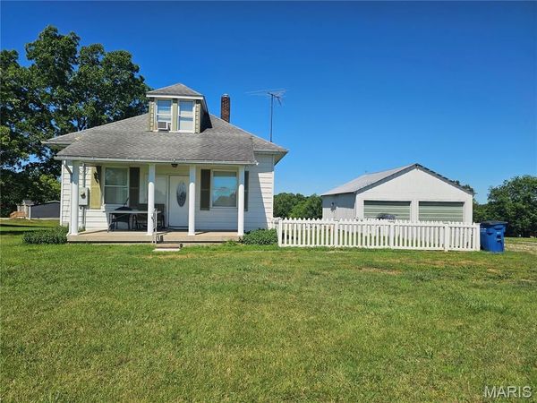 4511 Chester Road , Chester, IL 62233