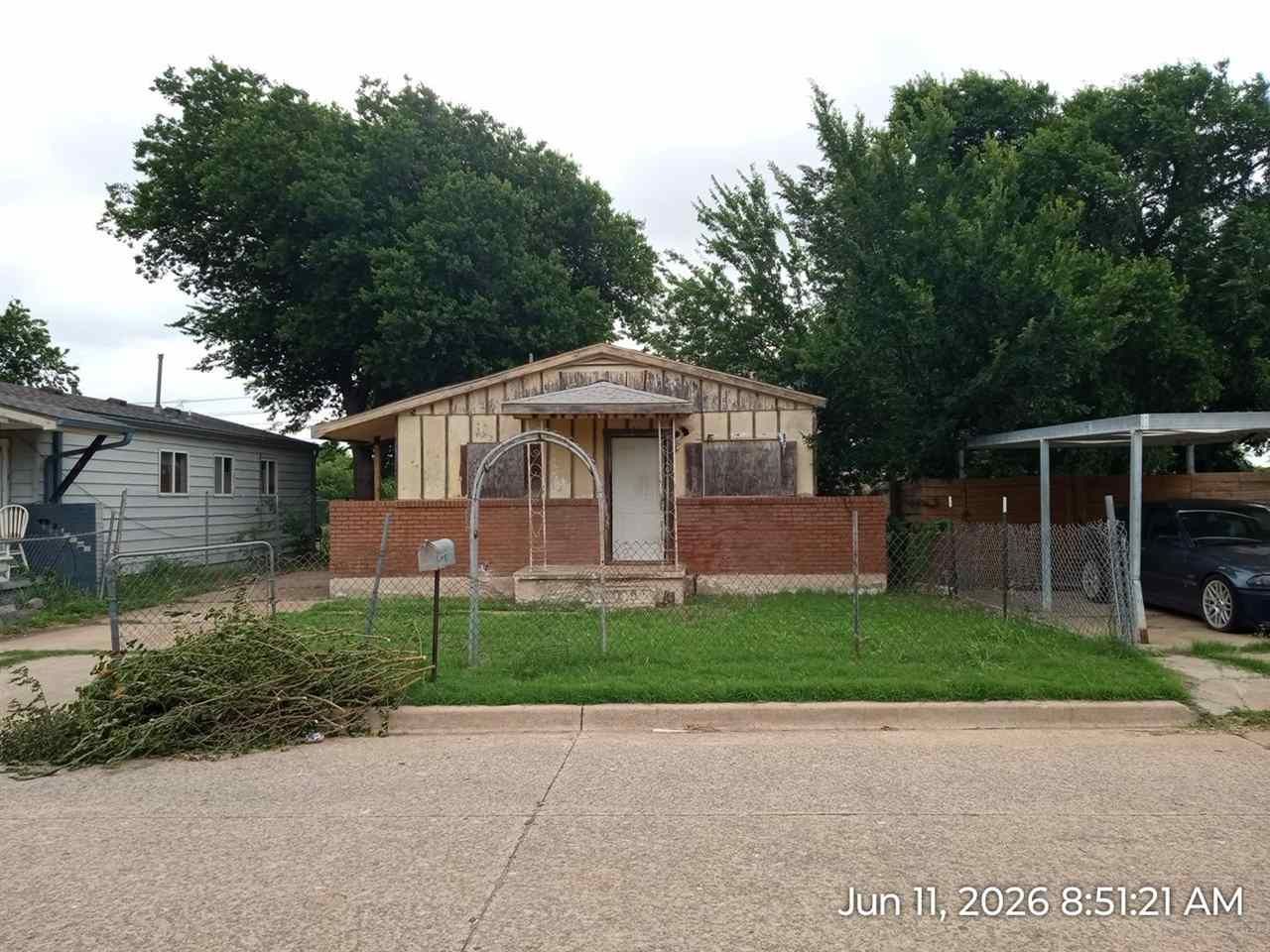 1726 SW 14th St, Lawton, OK 73501 Main Photo