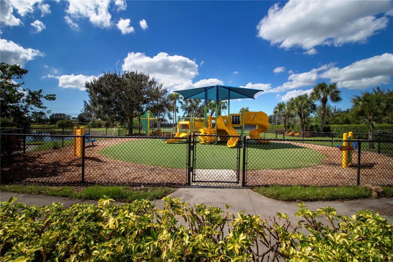 267 Heritage Isles Way, Bradenton, FL 34212 Photo