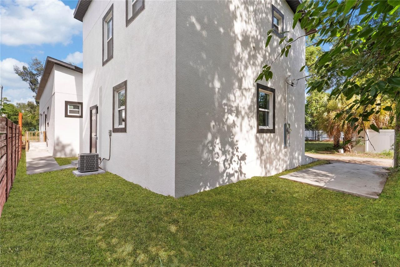 1421 35th Street S, Saint Petersburg, FL 33711 Photo