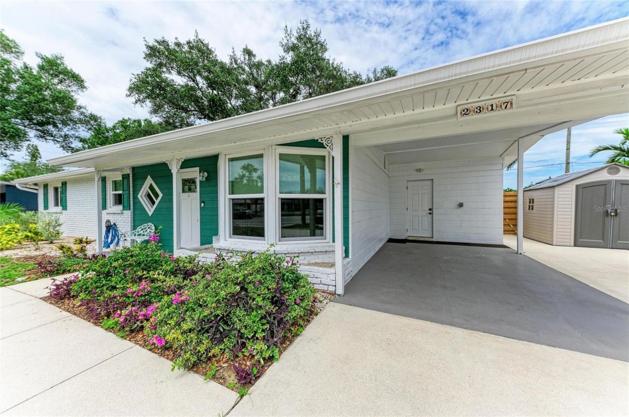 2317 S Tuttle Avenue , Sarasota, FL 34239 Photo