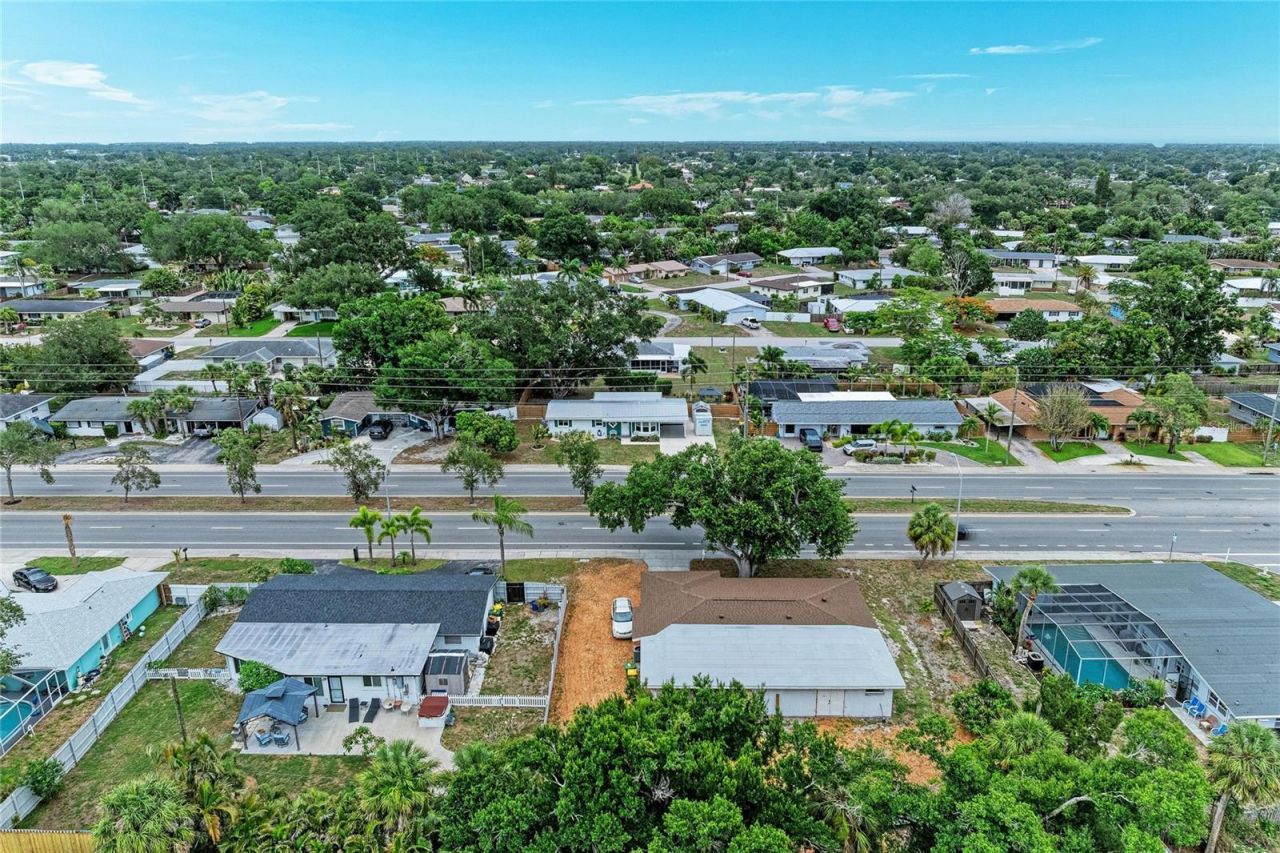 2317 S Tuttle Avenue , Sarasota, FL 34239 Photo