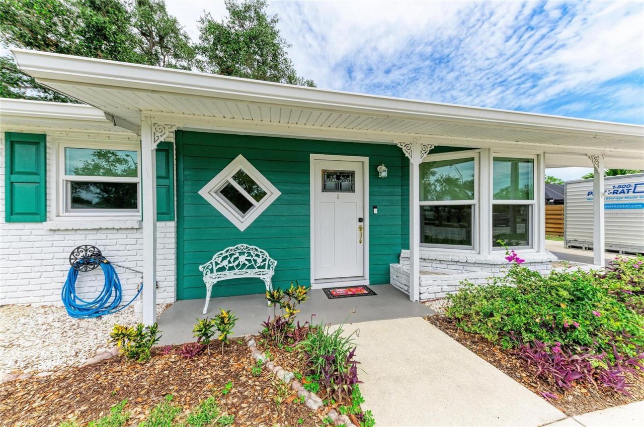 2317 S Tuttle Avenue , Sarasota, FL 34239 Photo