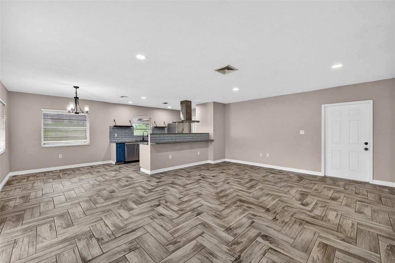 337 Colgan Avenue Se, Port Charlotte, FL 33952 Photo