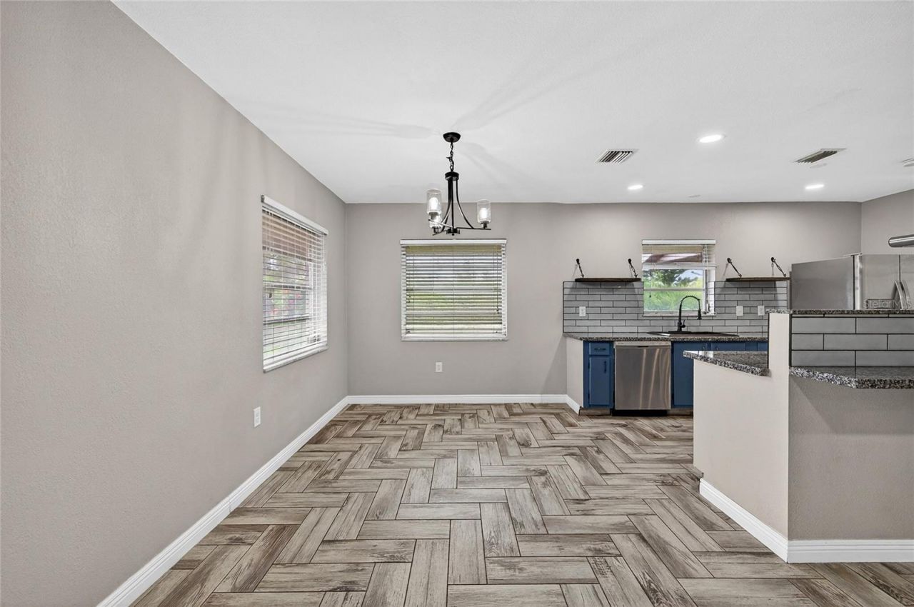 337 Colgan Avenue Se, Port Charlotte, FL 33952 Photo