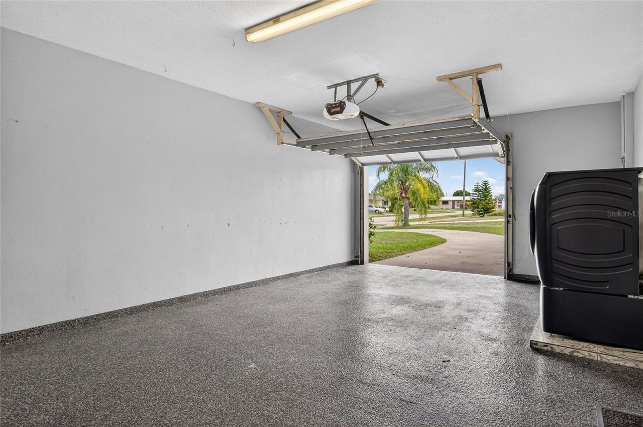337 Colgan Avenue Se, Port Charlotte, FL 33952 Photo