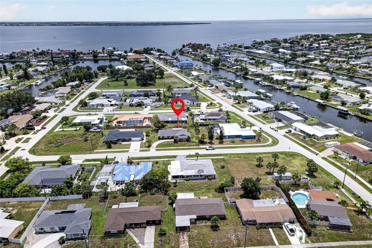 337 Colgan Avenue Se, Port Charlotte, FL 33952 Photo
