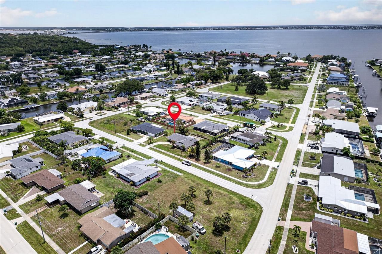 337 Colgan Avenue Se, Port Charlotte, FL 33952 Photo
