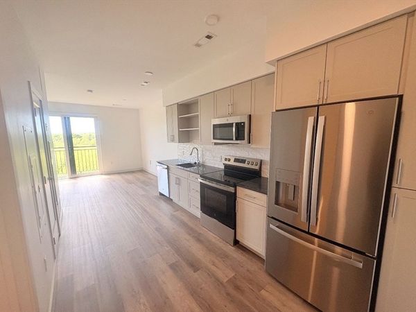 266 Canal Street, Unit 5511, Salem, MA 01970