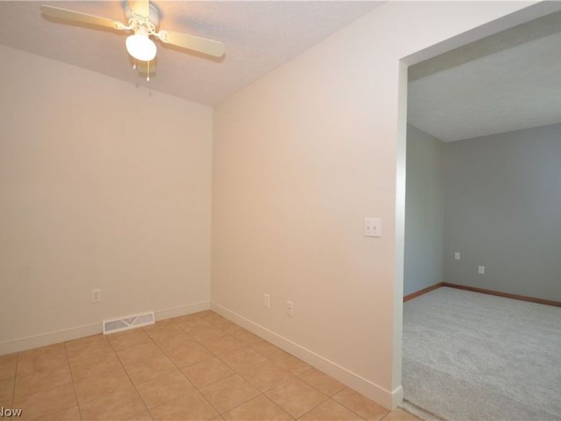 625 Hillman Road, Akron, OH 44312 Photo 14