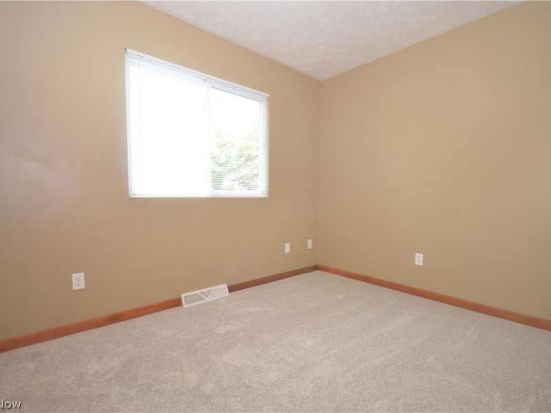 625 Hillman Road, Akron, OH 44312 Photo 19