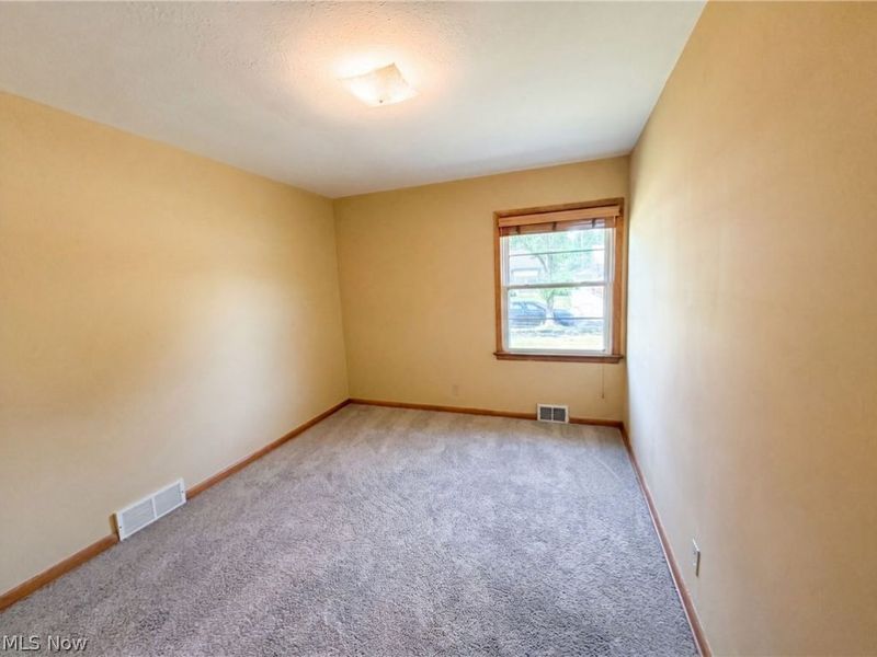4406 Urban Drive, Cleveland, OH 44121 Photo 11