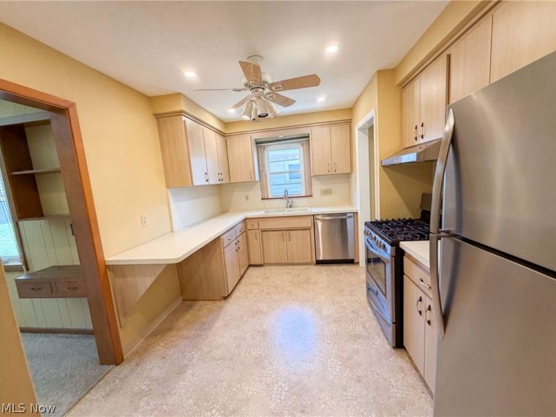 4406 Urban Drive, Cleveland, OH 44121 Photo 15