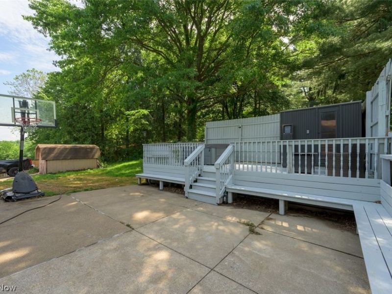 8560 Glennridge Avenue NW, Clinton, OH 44216 Photo 12