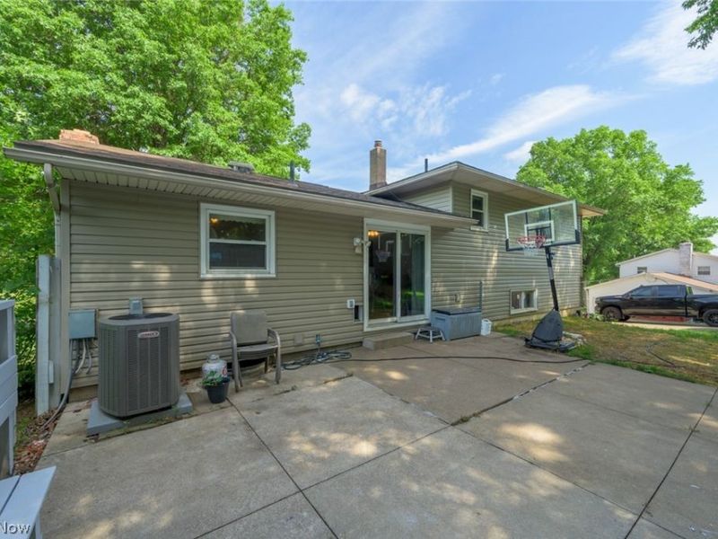 8560 Glennridge Avenue NW, Clinton, OH 44216 Photo 13