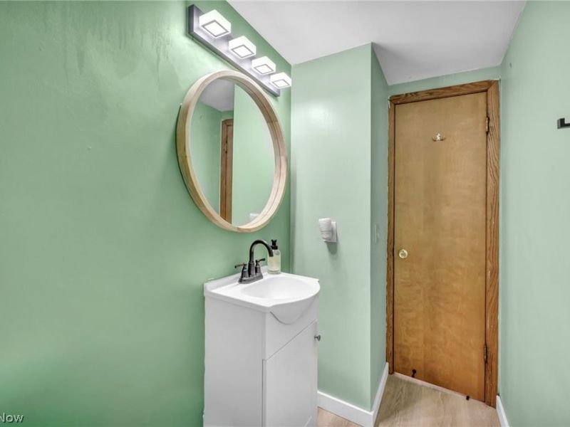 8560 Glennridge Avenue NW, Clinton, OH 44216 Photo 28