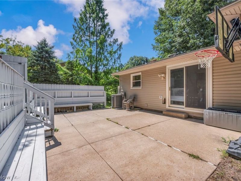 8560 Glennridge Avenue NW, Clinton, OH 44216 Photo 32
