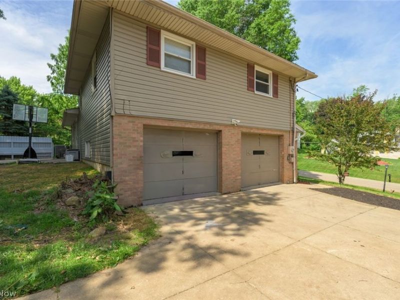 8560 Glennridge Avenue NW, Clinton, OH 44216 Photo 6
