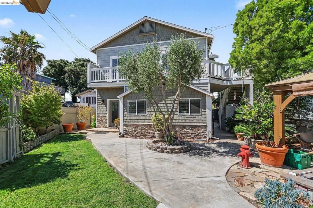 611 Riverview Pl , Bethel Island, CA 94511 Main Photo