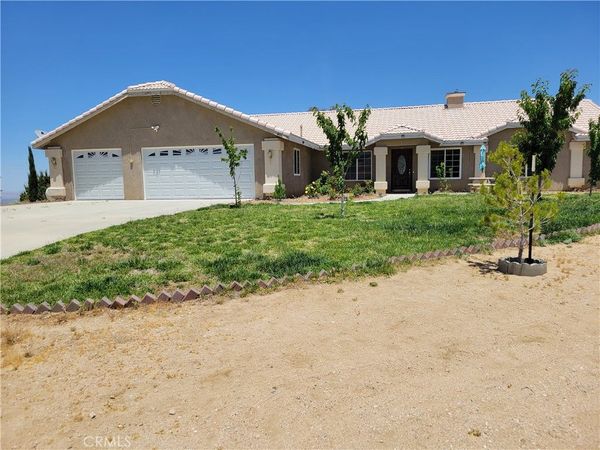8477 Malpaso , Pinon Hills, CA 92371