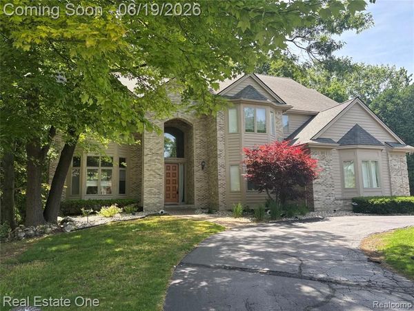 3417 Hidden Oaks Lane, West Bloomfield Twp, MI 48324
