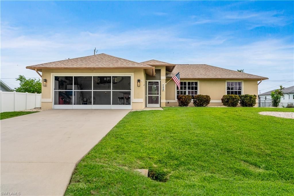 219 NE 7th Pl, Cape Coral, FL 33909 Photo