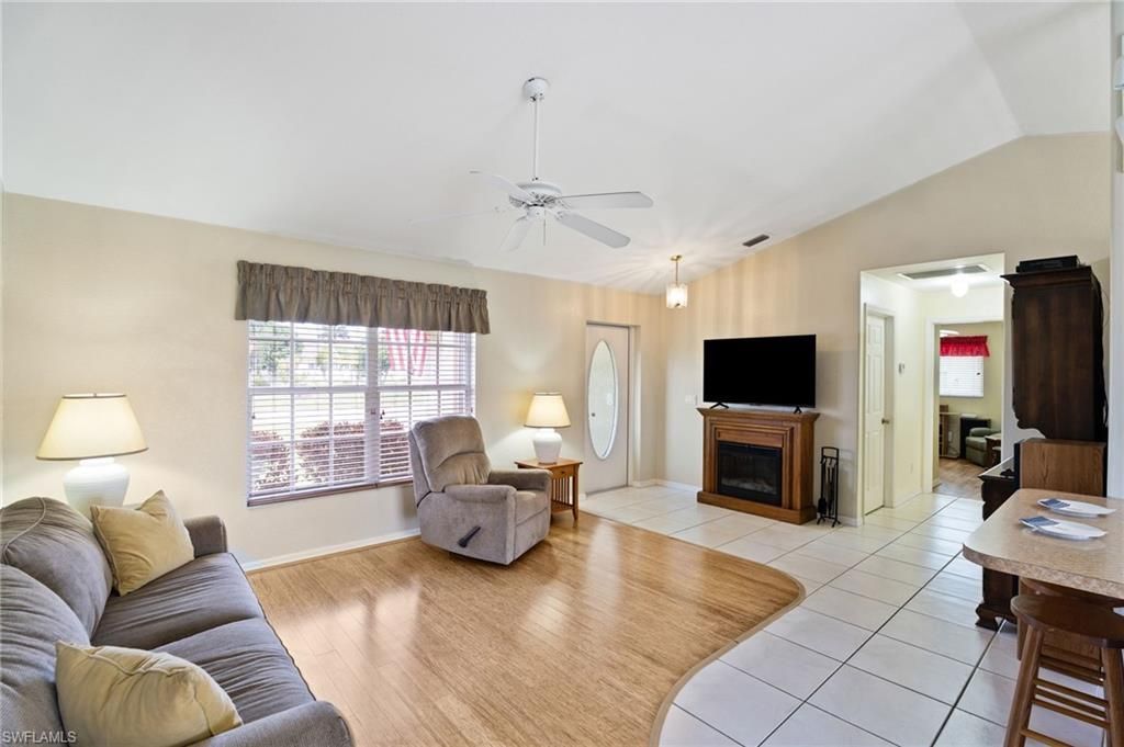 219 NE 7th Pl, Cape Coral, FL 33909 Photo