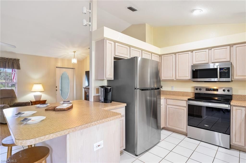219 NE 7th Pl, Cape Coral, FL 33909 Photo