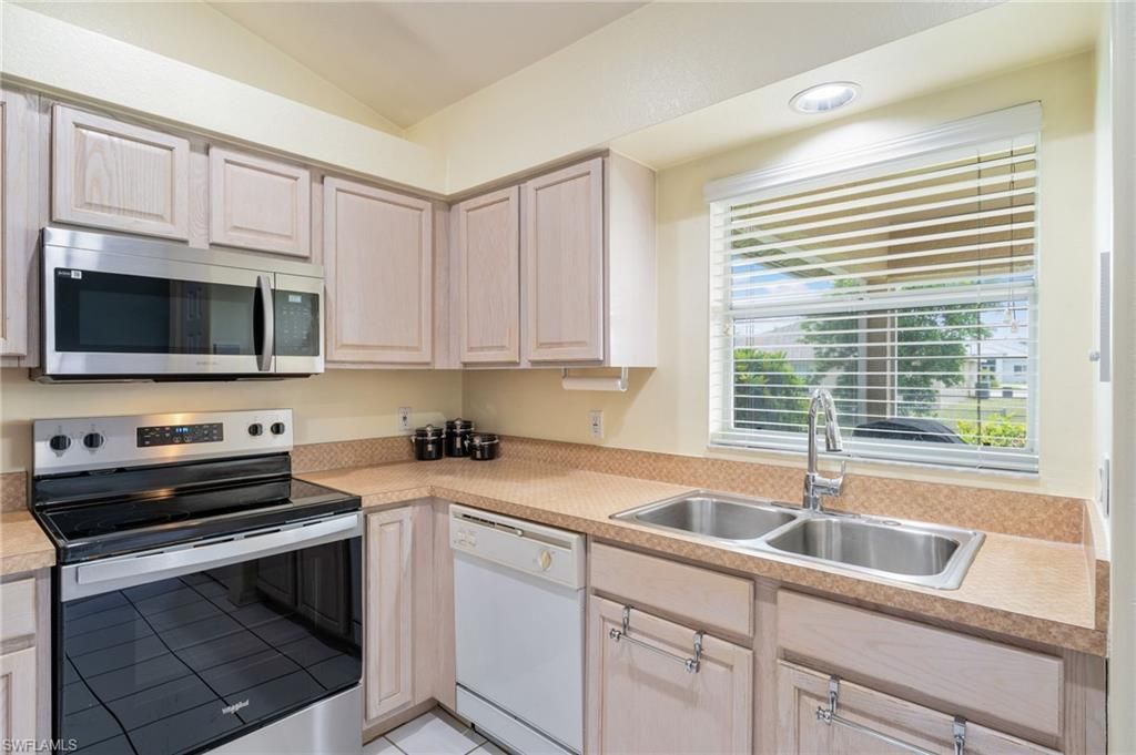 219 NE 7th Pl, Cape Coral, FL 33909 Photo