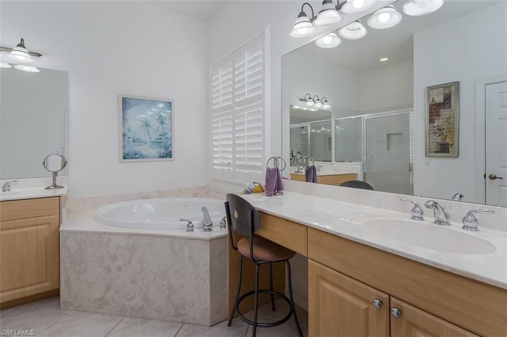 15821 Delaplata Ln, Naples, FL 34110 Photo
