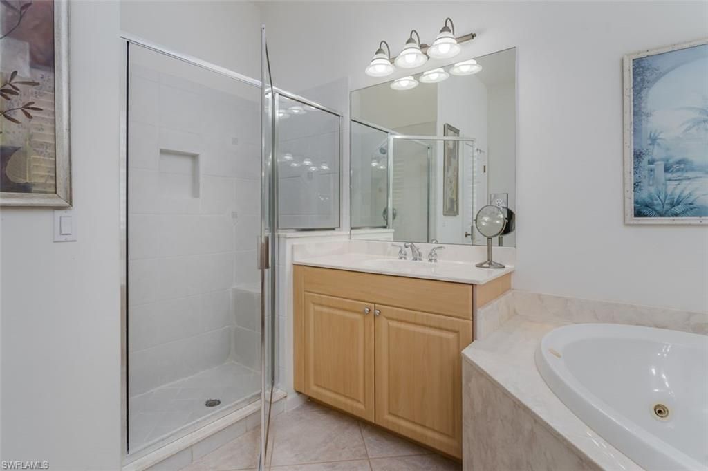 15821 Delaplata Ln, Naples, FL 34110 Photo