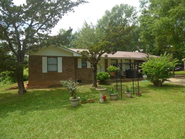 1009 Bell Haven Road, McComb, MS 39648